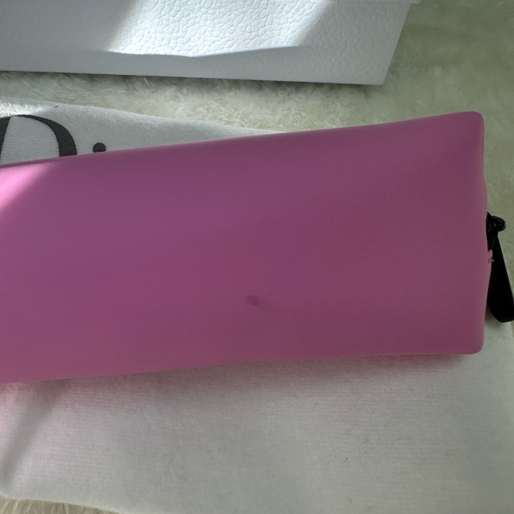 Dior cosmetic pencil pouch - Picture 2 of 9